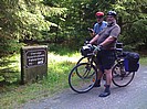 Otto und Alf an der Bedarfshaltestelle auf 605m Hhe